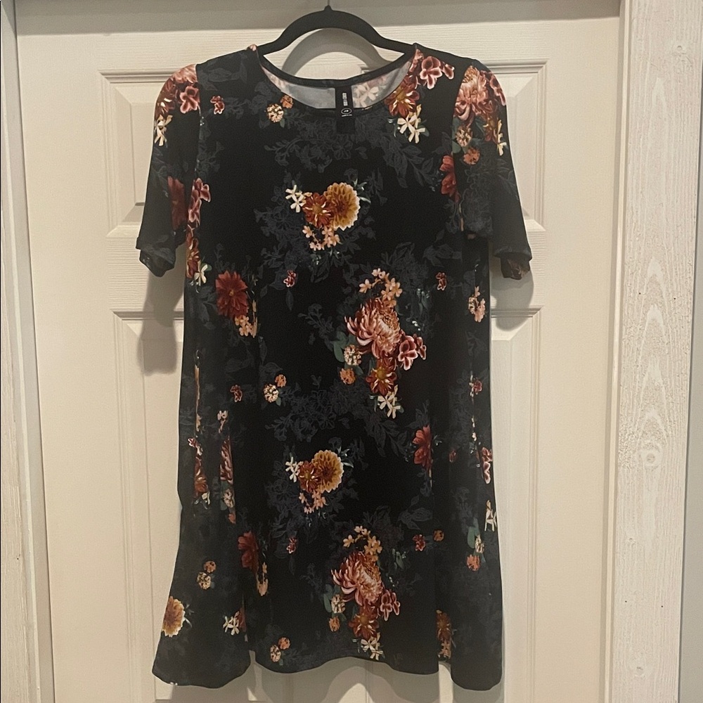 Agnes & Dora Floral Tunic in Black and Orange